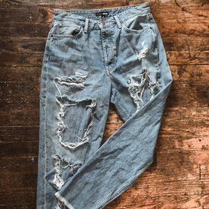 Mom Jeans with Rip Detail